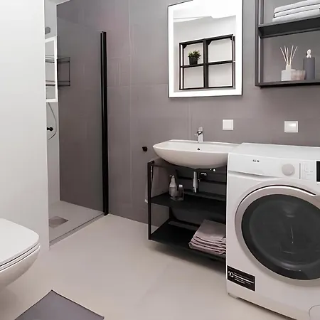 7th Floor Apartamento Tallin